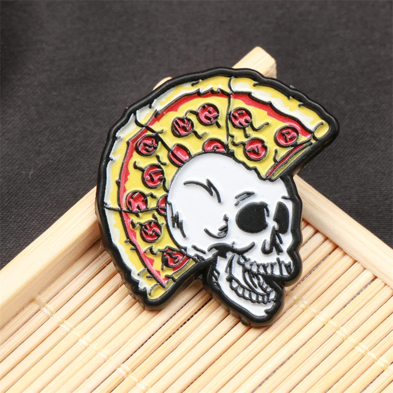 1pc Punk Style Cool Skull with Pizza Slice Enamel Pin, Novelty Alloy Brooch