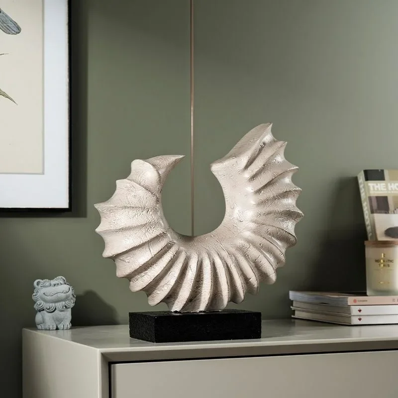 Modern High-end Light Luxury Entrance TV Cabinet Resin Conch Sculpture Study Desktop Conch Ornaments Art Crafts Home Decoration