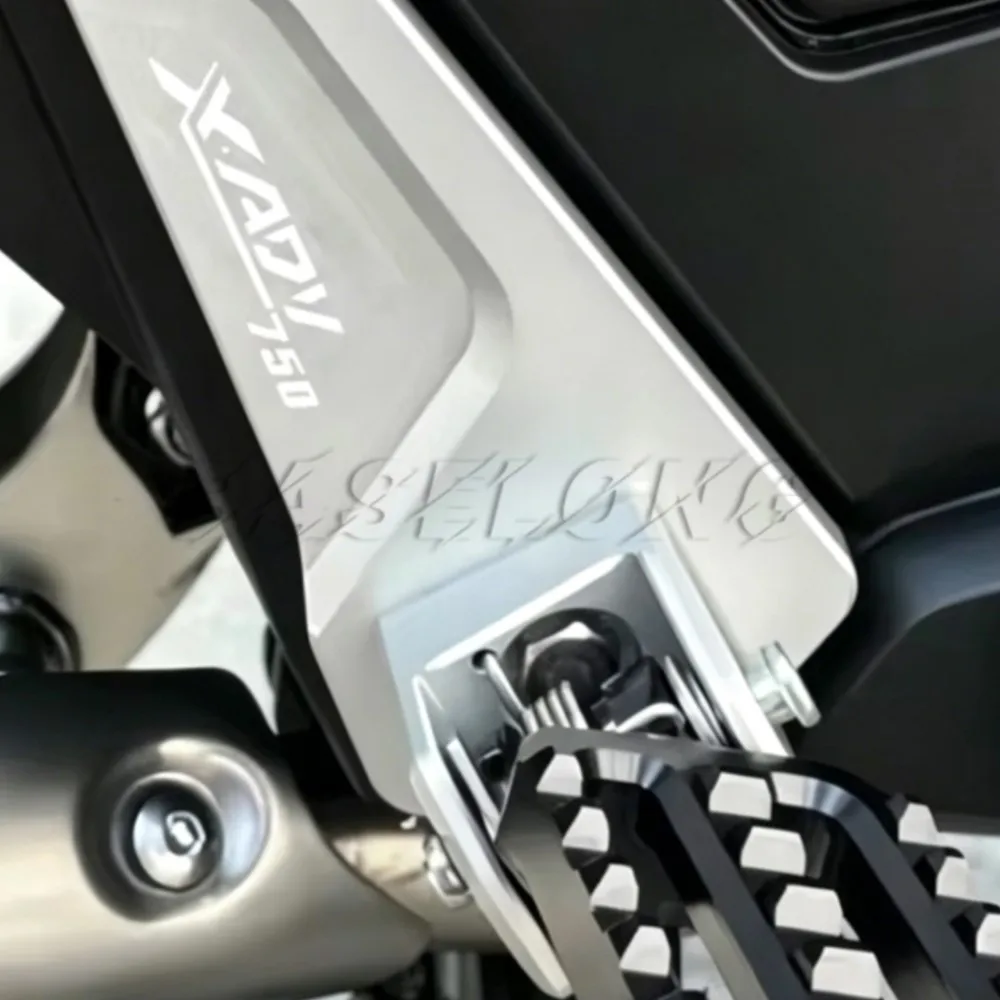 

2026 Motorcycle XADV 750 Accessories Off-roading Foot Pegs Pedal Passenger Rear Folding Footrest For HONDA X-ADV 750 2021-2025