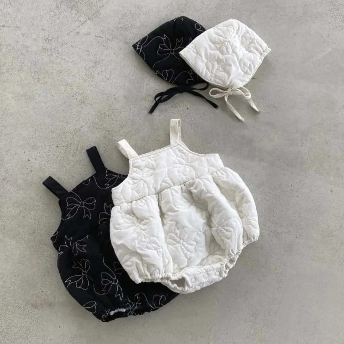 2025 Winter New Baby Girl Sleeveless Warm Bodysuit + Hat 2pcs Set Newborn Toddler Fleece Jumpsuit Infant Girl Warm Clothes