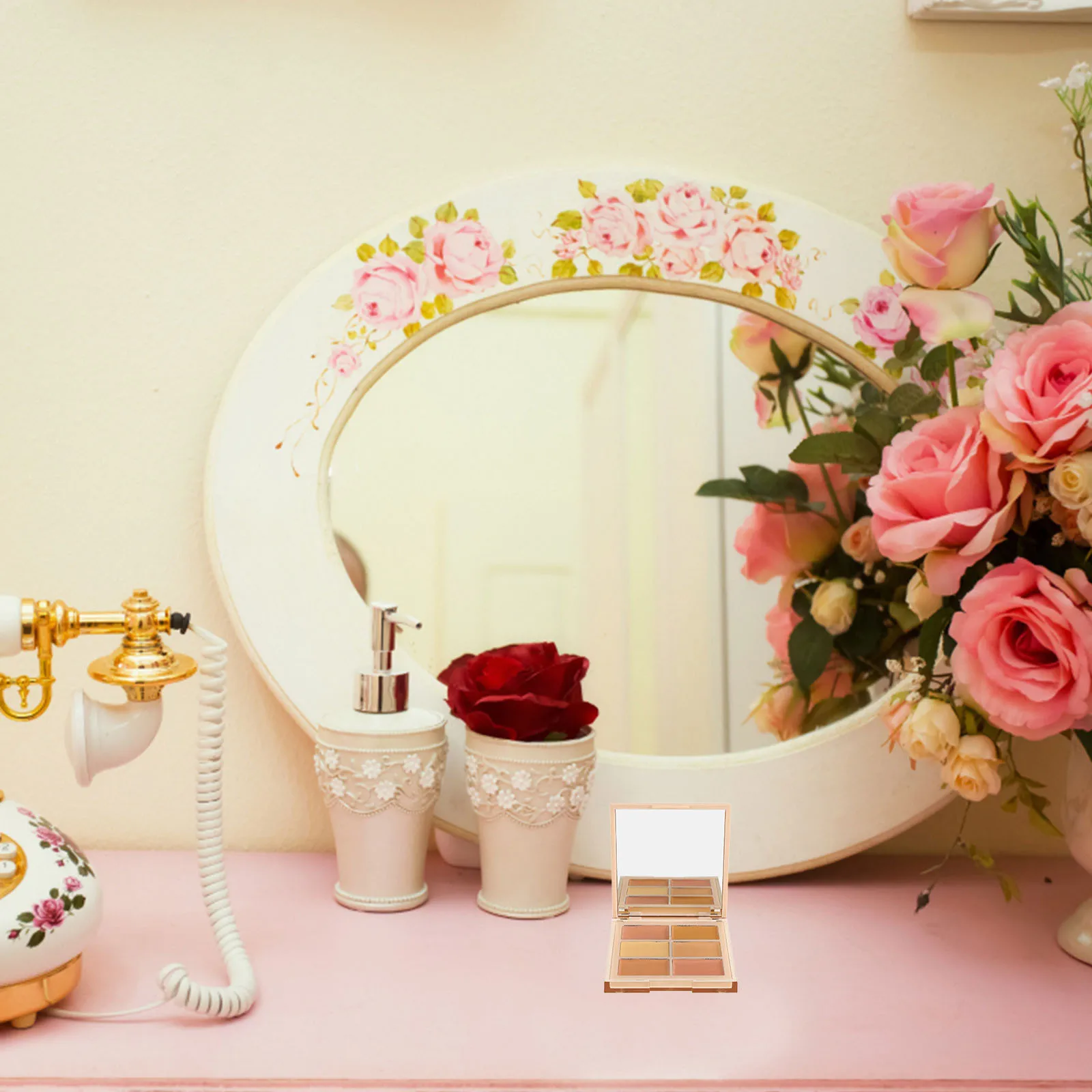 พาเลทคอนซีลเลอร์เนื้อครีมสำหรับผู้หญิง แต่งหน้าได้หลากหลาย ใช้ได้ทั้งคอนทัวร์ ไฮไลท์ ปกปิด ชุดพกพา ให้ลุคธรรมชาติ