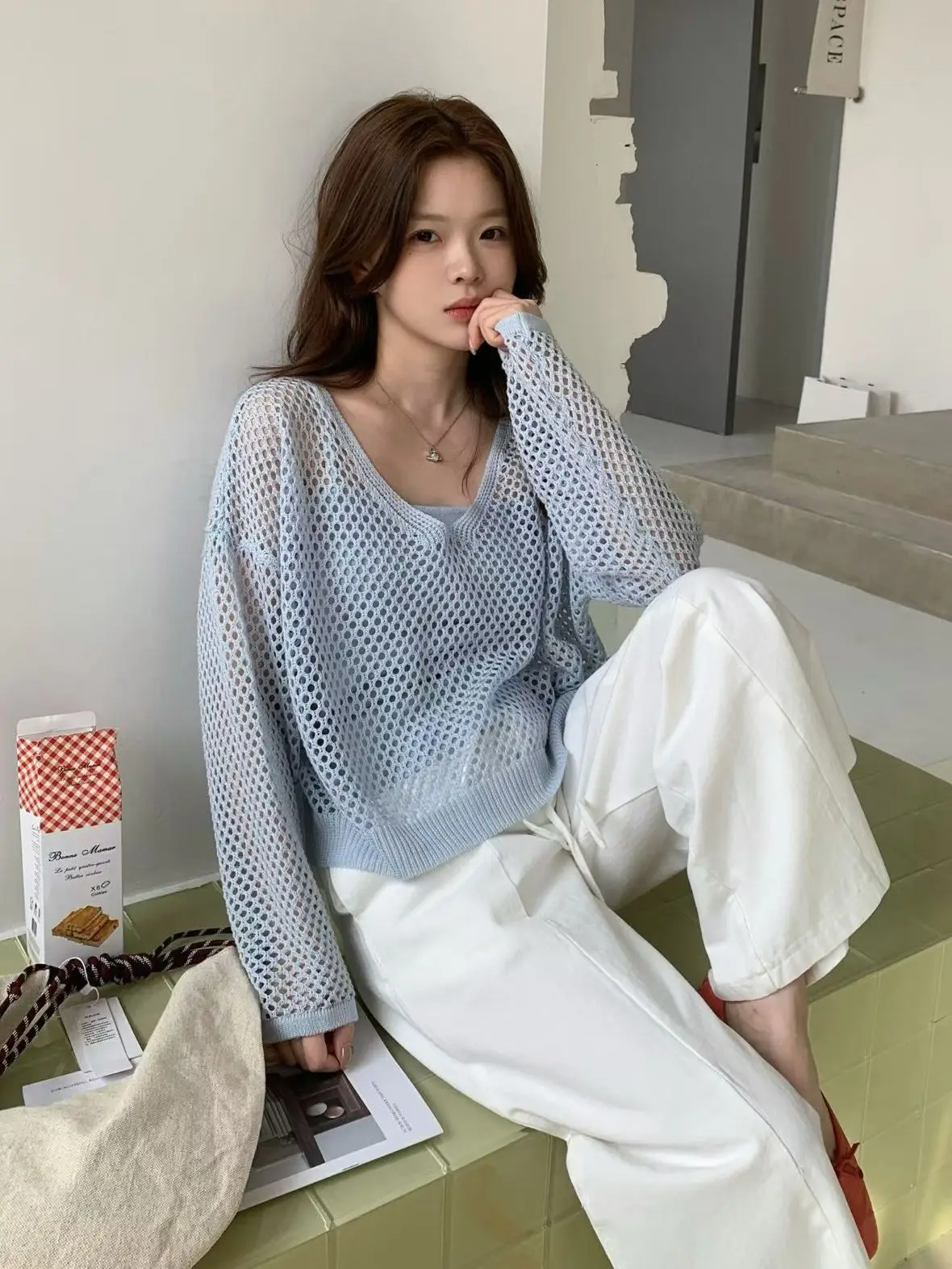 

Женский летний легкий вязаный топ с вырезами, свободный крой, комплект из двух предметов: мягкий свитшот с круглым вырезом и длинными рукавами