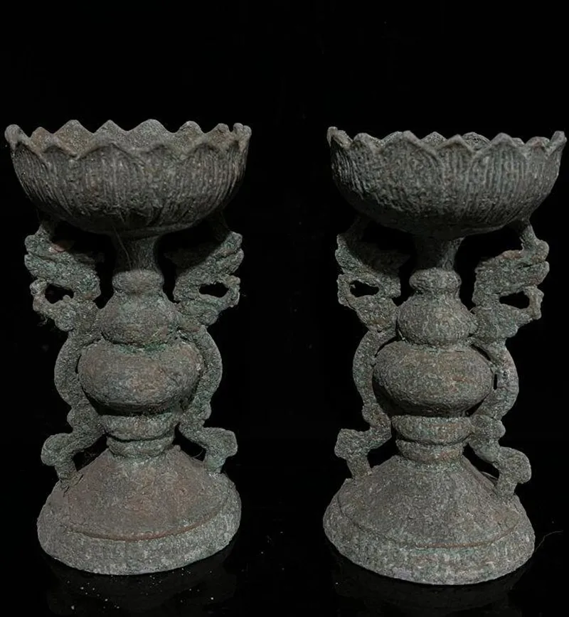 

Chinese Ancient Dynasty Bronze patina double dragon lotus Candle Holders collection crafts statue a pair