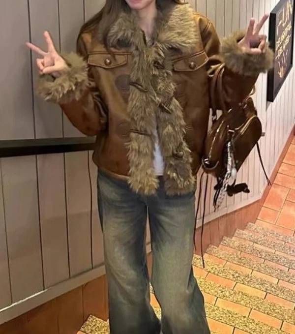 الرجعية القديمة خياطة معطف 2025 الخريف والشتاء الدافئة بلون المرأة الشارع Breezepelt معطف الملابس المبطنة بالقطن