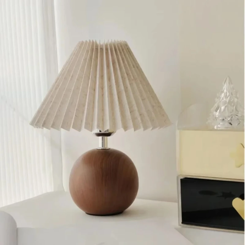 Nordic Ins Wind Net Red Light High End Bedside Lamp Walnut Fold Platform（Iron Art） E27 Bulb Tea Table Room Decoration Floor Lamp