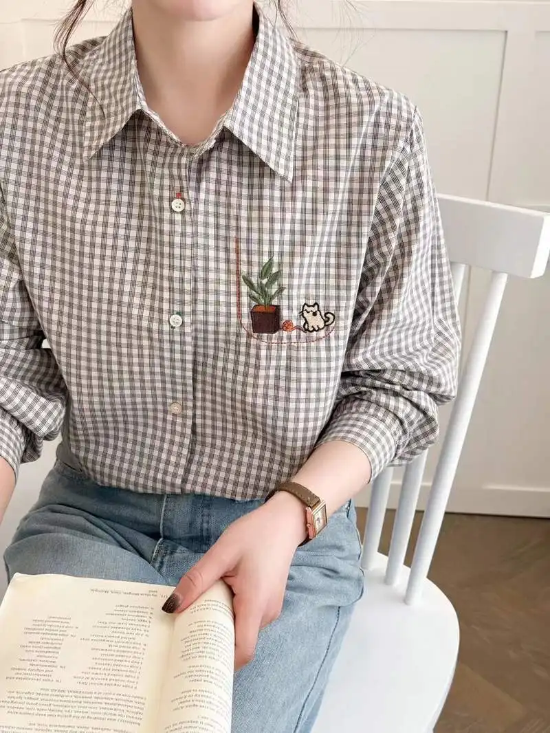 جديد 2025 الخريف قميص قطني بكم طويل ، المرأة بدوره إلى أسفل طوق منقوشة التطريز ، موري فتاة ريترو الحلو بلوزة فضفاضة T59319CC