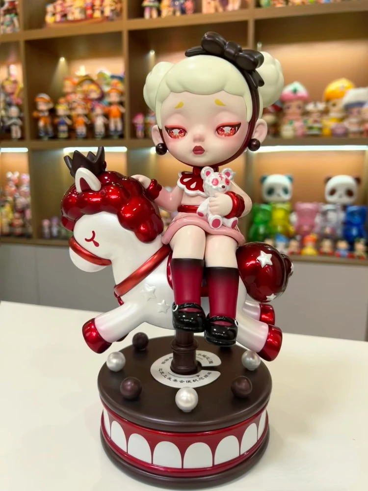 

Laura 200% Amusement Park Carousel Action Figure Merry-go-round Vintage Girl Kawaii Doll Design Artistic Goth Collection Toy