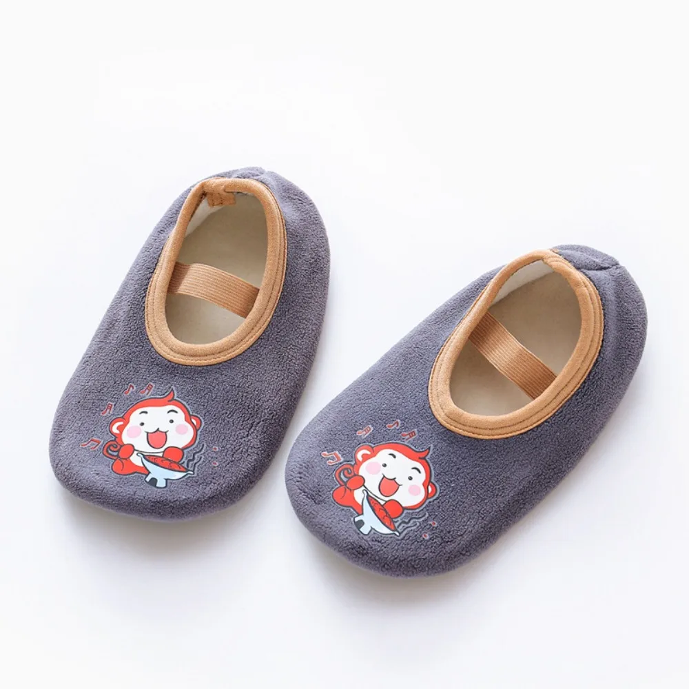 

Rubber Sole Baby Sock Anti Skid Cartoon Design Infant Soft Soled Shoes Warm Cushion Lightweight Baby Walker Sneakers