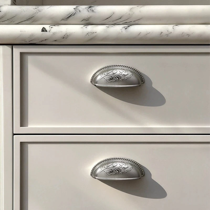 Titanium Silver American Double Hole Shell Pulls Wardrobe Copper Handle Retro Drawer Handle French Sideboard Cabinet Door Knob