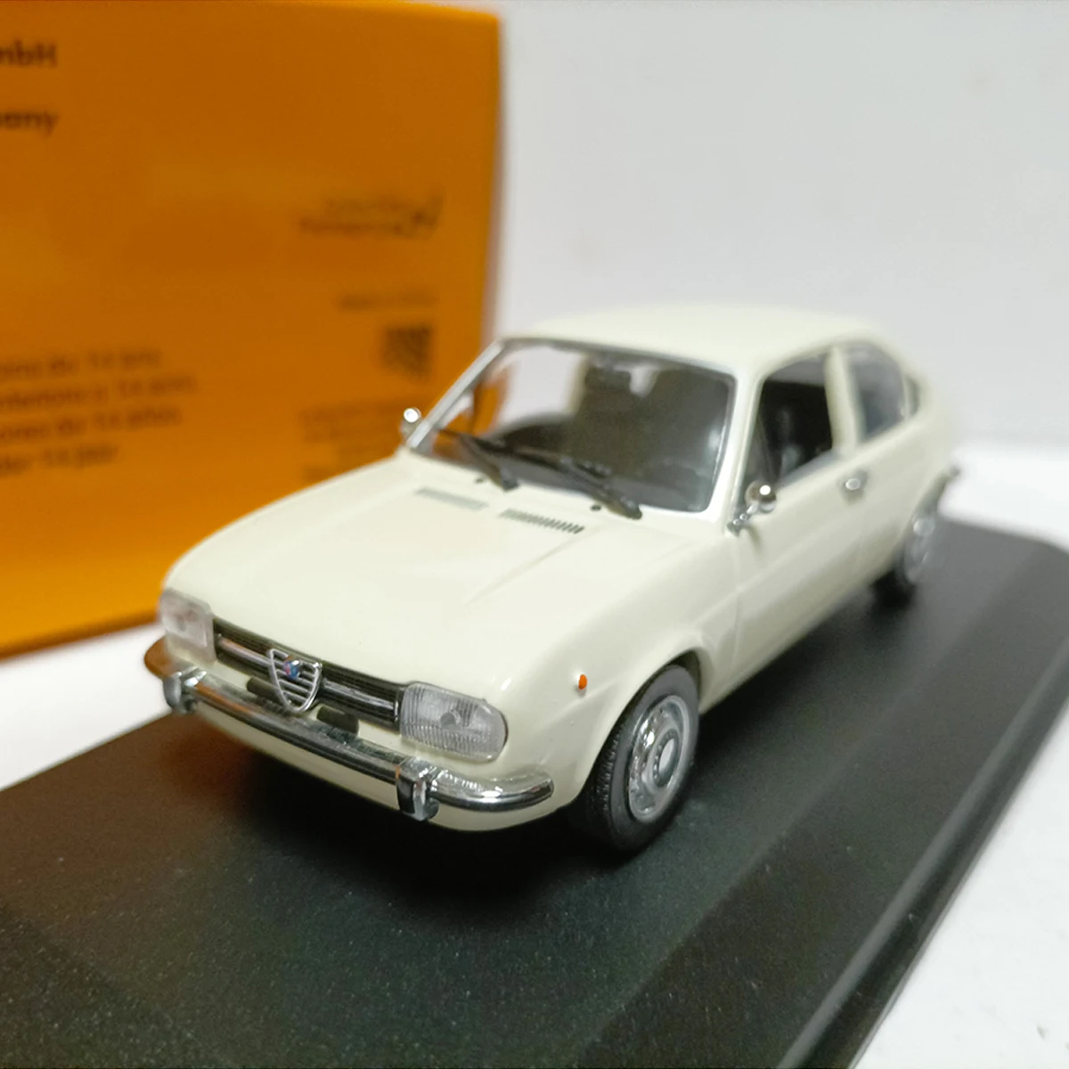 modelo-a-escala-1-43-de-aleacion-fundida-a-presion-alfa-romeo-alfasud-1972-blanco-coche-de-juguete-clasico-nostalgia-regalo-para-adultos-souvenir-exhibicion-estatica