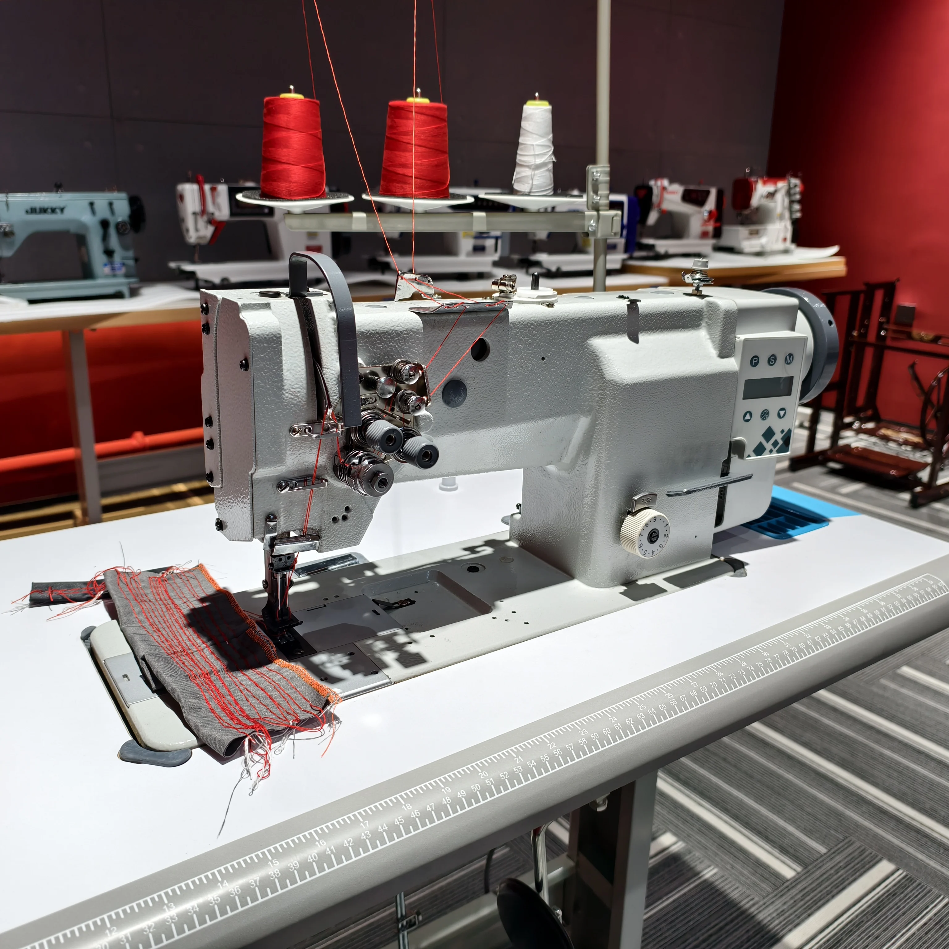 Industrial Computer Walking Foot Heavy Duty Leather Synchronous Sewing Machine