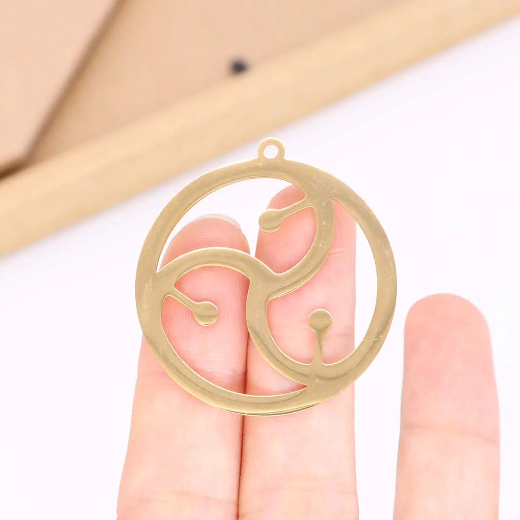 Stainless steel cutout three legs flower pendant accessories Christmas tree bracelet necklace pendant accessories