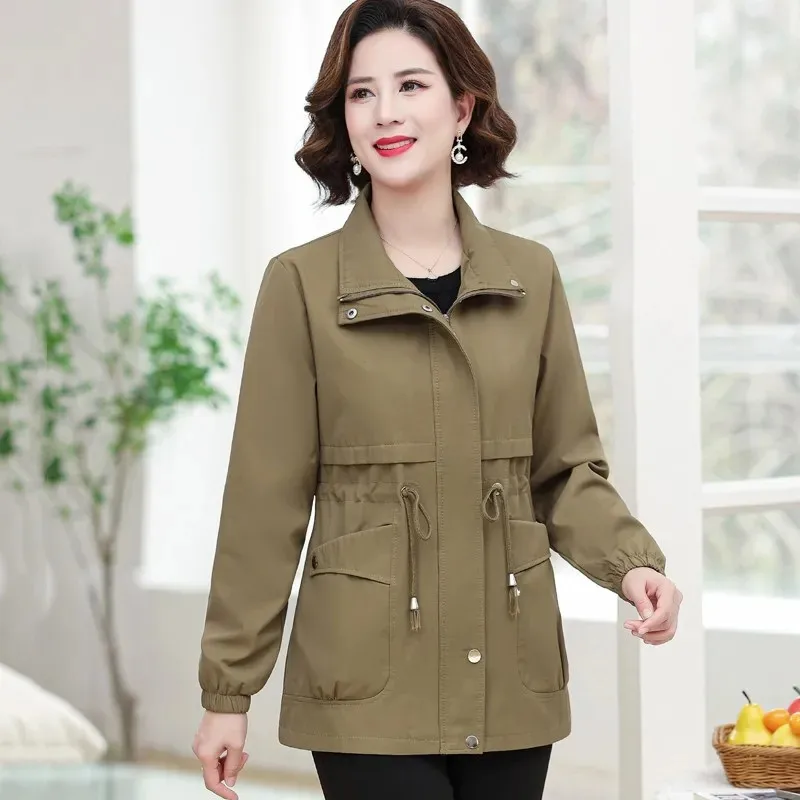 2026 New Spring Autumn Windbreaker Mid Aged Elderly Women Trench Coat High End Slimming Large Size Drawstring Outerwear Female
