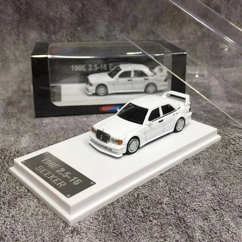 

HKM 1:64 Alloy Model Car 190E W201 2.5-16 Evo II Restmod Die-Cast Vehicle - White