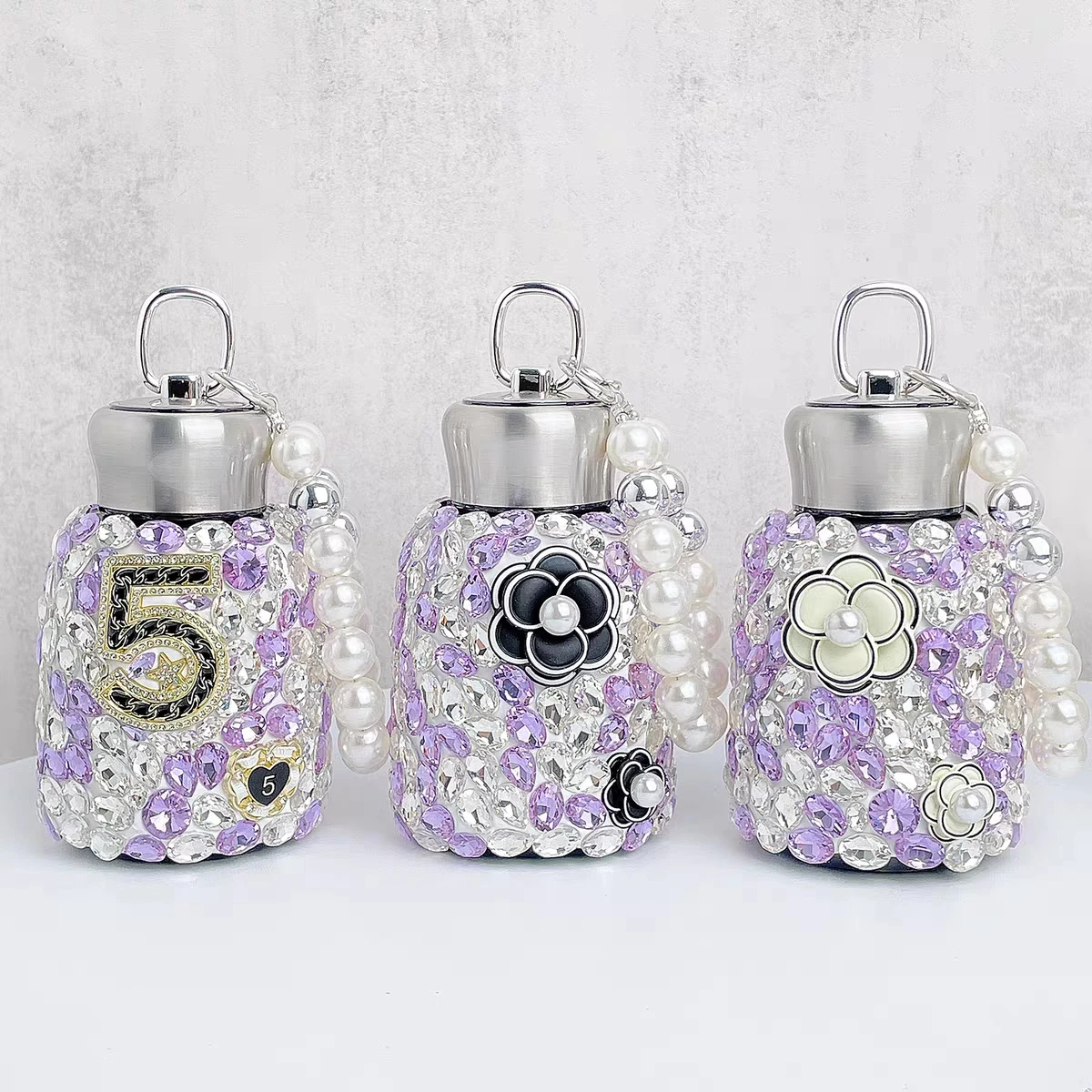 Stainless Steel Thermal Water Bottle with Rhinestone for Women Pearl Handheld Thermos Mug Leak-Proof Insulated Cup Drinkware