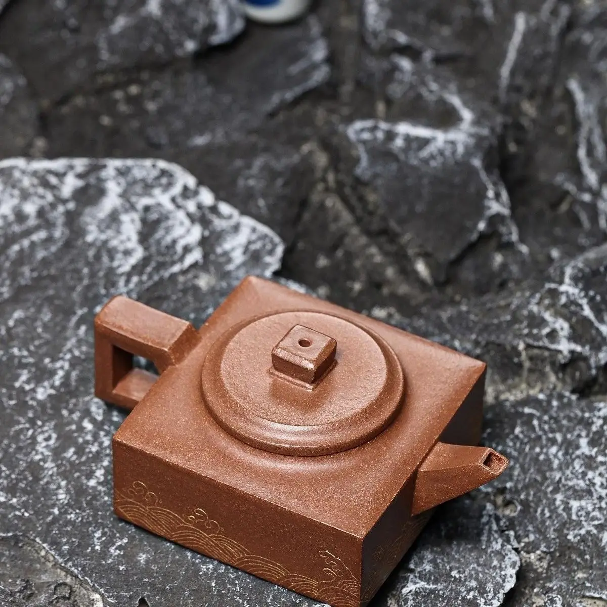 

Yixing Zisha Original Mineral Osmanthus Clay Hand-Carved Fangshan Square Teapot 180Ml Kung Fu Pot High-End Tea Set
