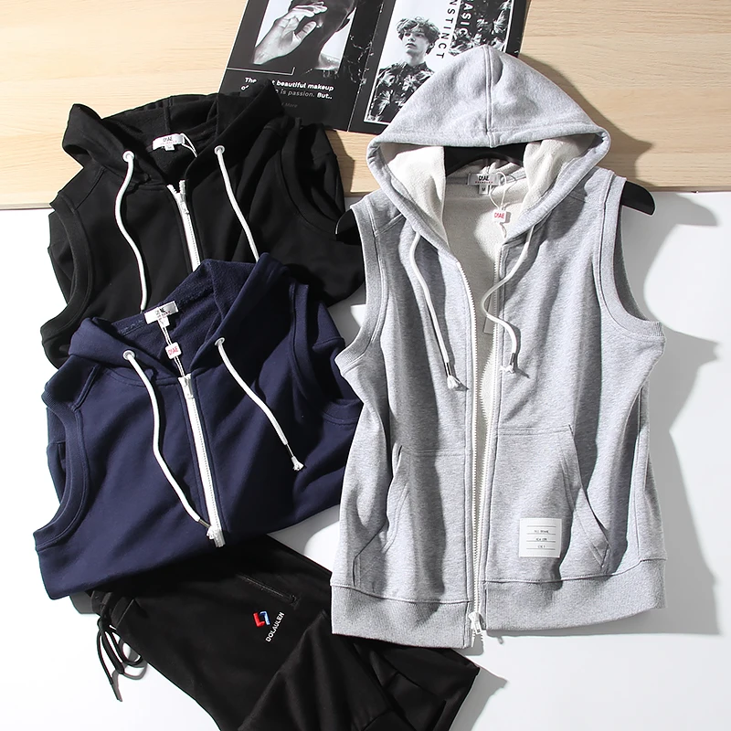 

Japanese Simple Style Loose Fit Hooded Sweat Vest Men's Casual Sportswear Cotton Fleece Fabric Regular Sleeveless Top