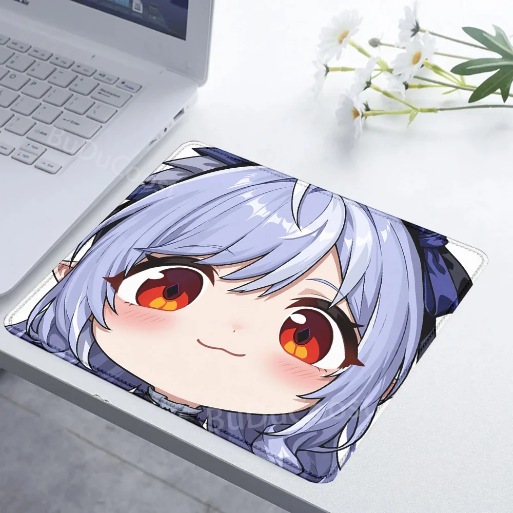 

Zenless Zone Zero Vivian small Mouse Pad Laptop Anime Girl Keyboard Kawaii ZZZ small Desk Mat PC office Accessories HD Mousepad