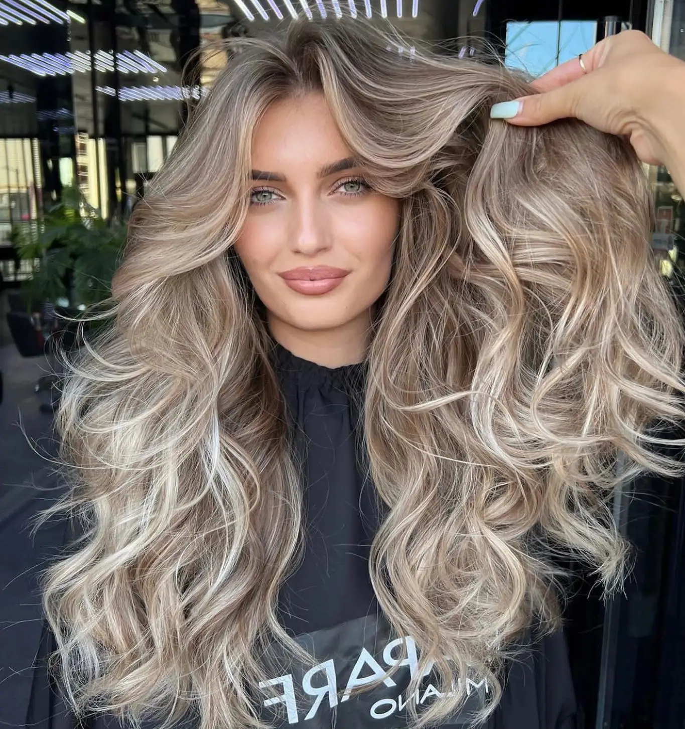

Dark Roots Middle Part Synthetic Lace Front Wig Body Wave Ash Blonde Brown Wig Soft Silky Hairline Natural High Quality Wig