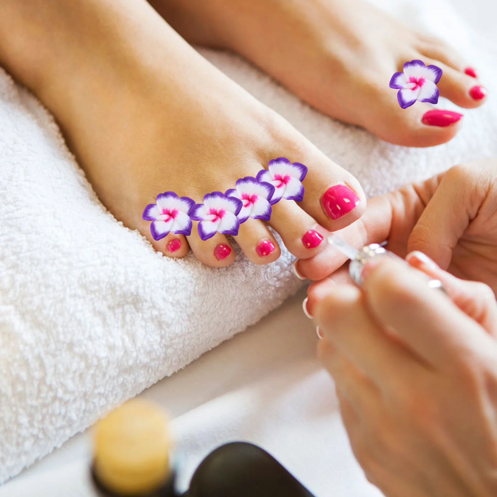 

24pcs Toe Spacers Silicone Pedicure Tool Nail Art Separator Flower Pearl Daisy Feet Care Reusable Washable Toe Protector