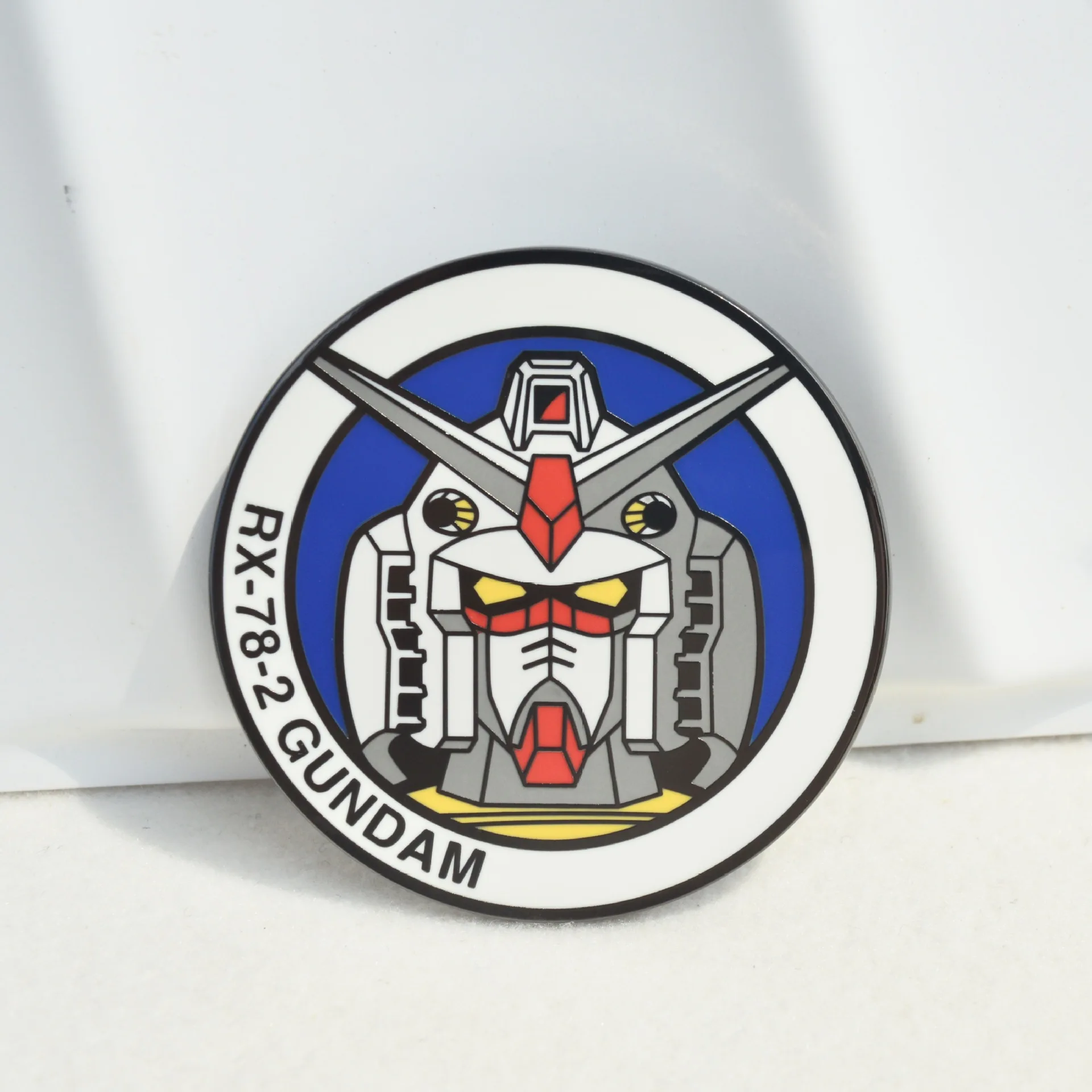 RX-78-2 Gundam Metall-Pins Anime Mobile Suit Gundam Abzeichen Anhänger Broschen für Rucksack Kleidung Revers ACG Cosplay Spielzeug