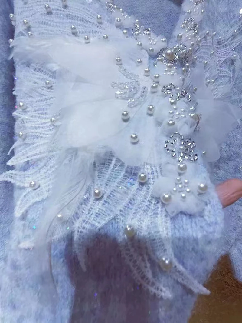 Luxury Genuine Feather 3D Butterfly Pearls Beaded Stitch maglieria Cashmere Cardigan Coat per capispalla da donna maglione 2024