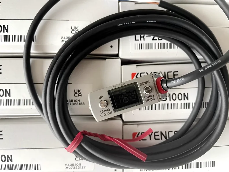Sensor de deslocamento a laser KEYENCE original LR-ZB250AP LR-ZB250CN LR-ZB250CP LR-ZB250C3P LR-ZH500N LR-ZH500P
