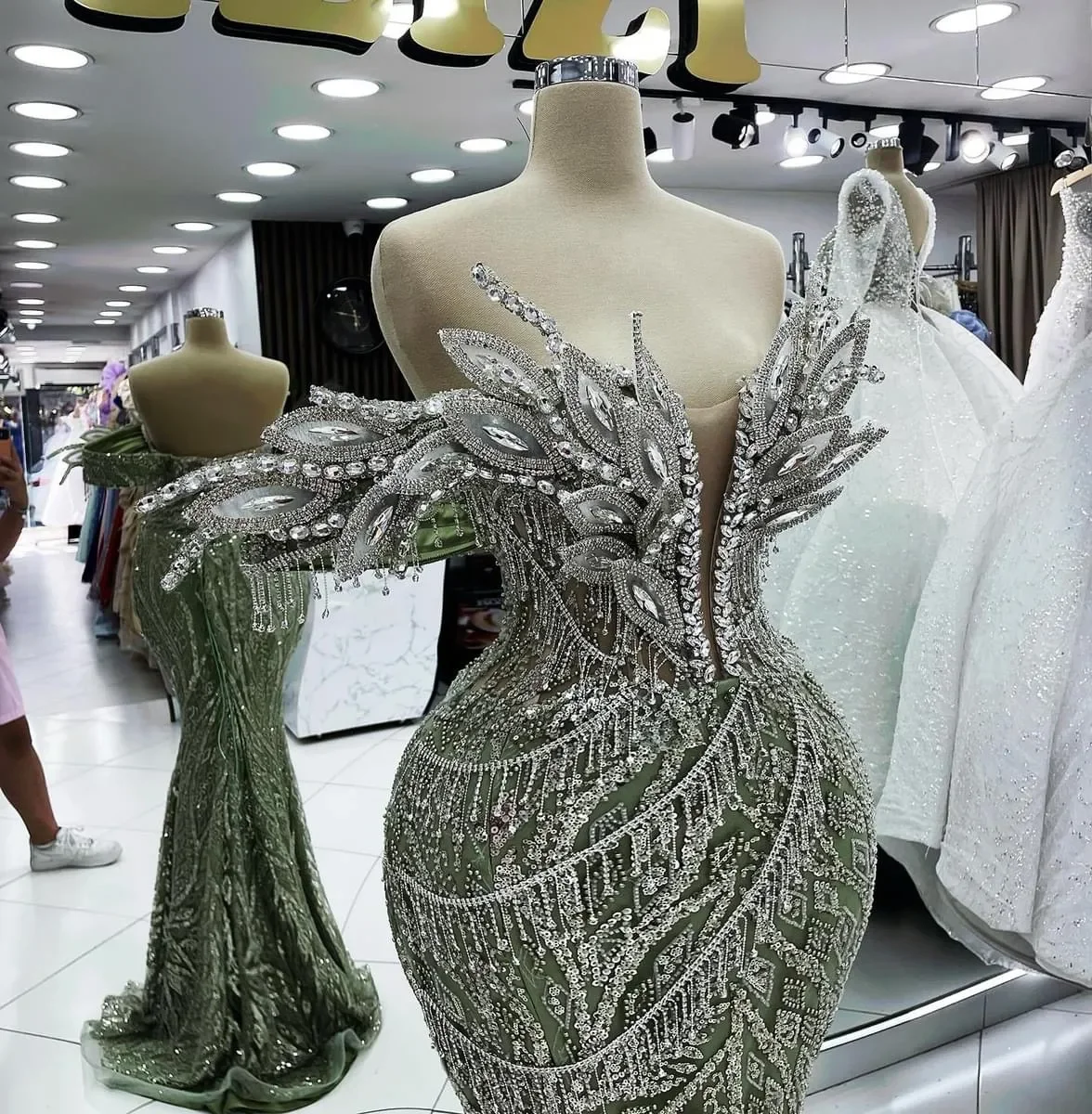 

Elegant 3D Crystal Leaves Mermaid Evening Dress Green Beadings Prom Party Gowns Couture Cocktail Special Customized 2026