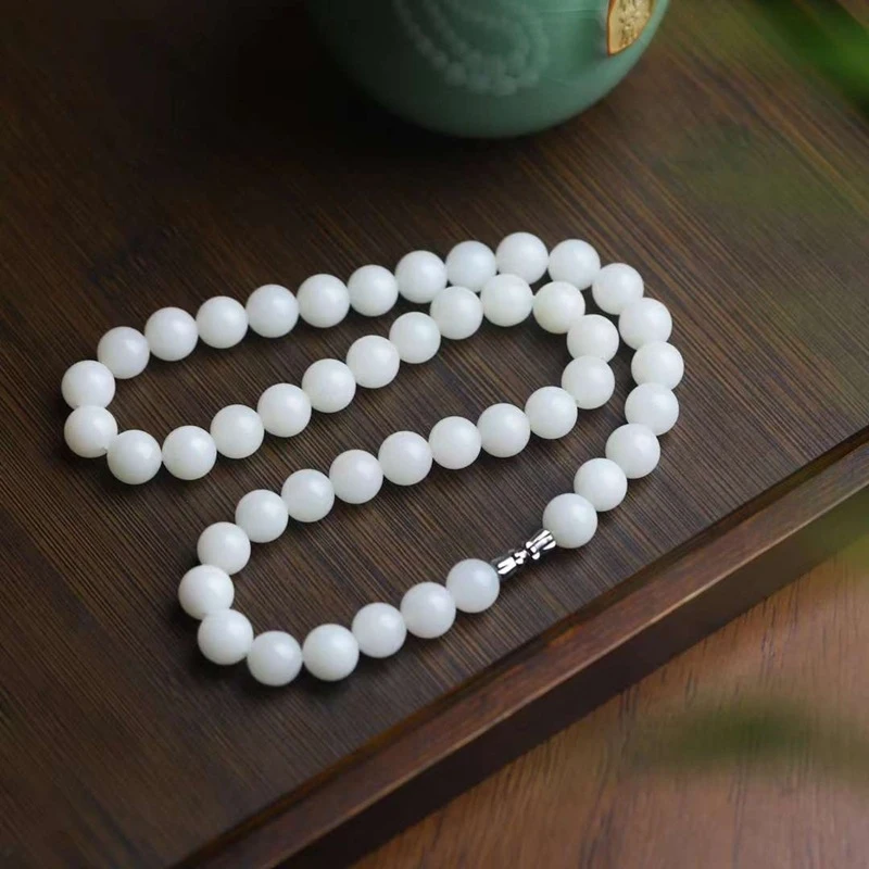 

Natural Hotan , Qinghai , Old Material, White Jade Plain Surface Jadeite Necklace