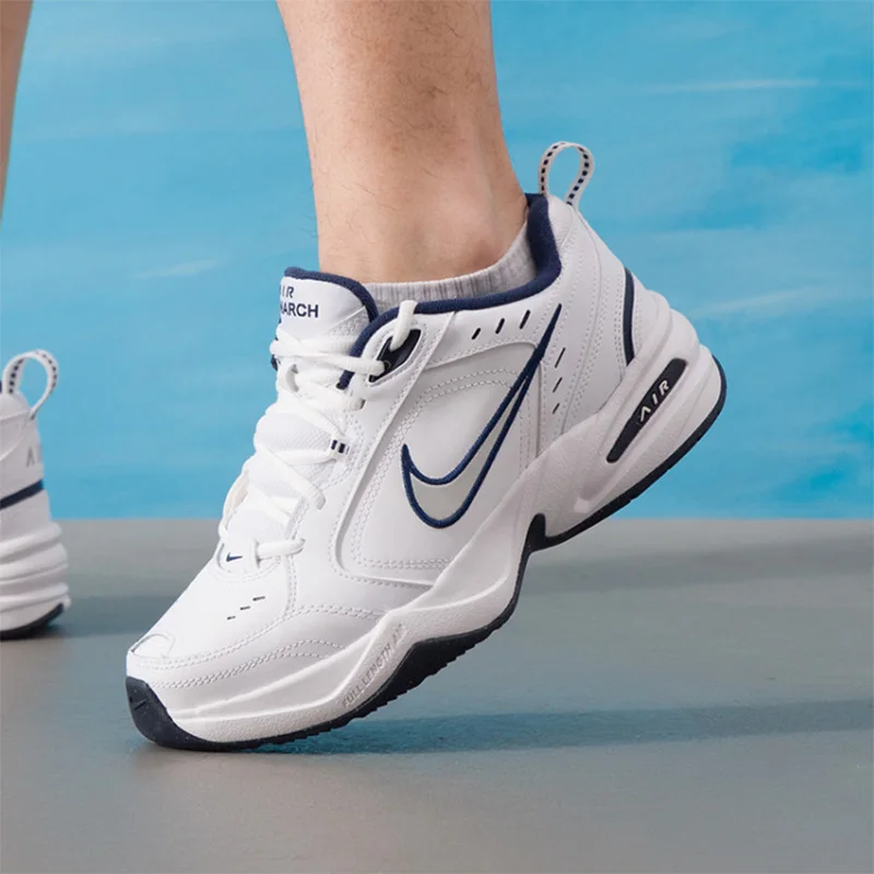 Nike Lightweight Training Shoes for Fitness and Cushioning NIKE AIR MONARCH 415445-102