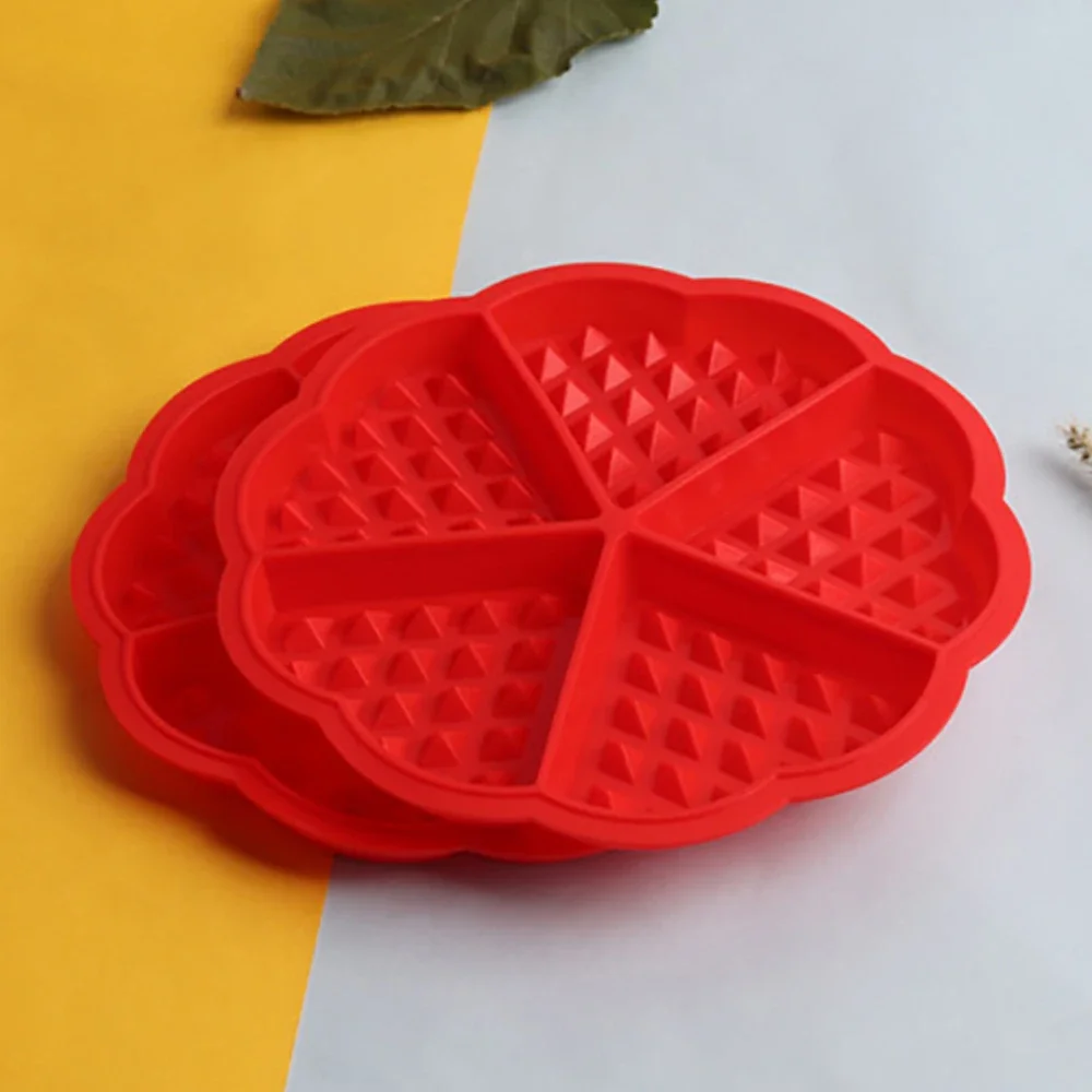 1PC 5 Heart shaped silicone waffle muffin mold baking tool