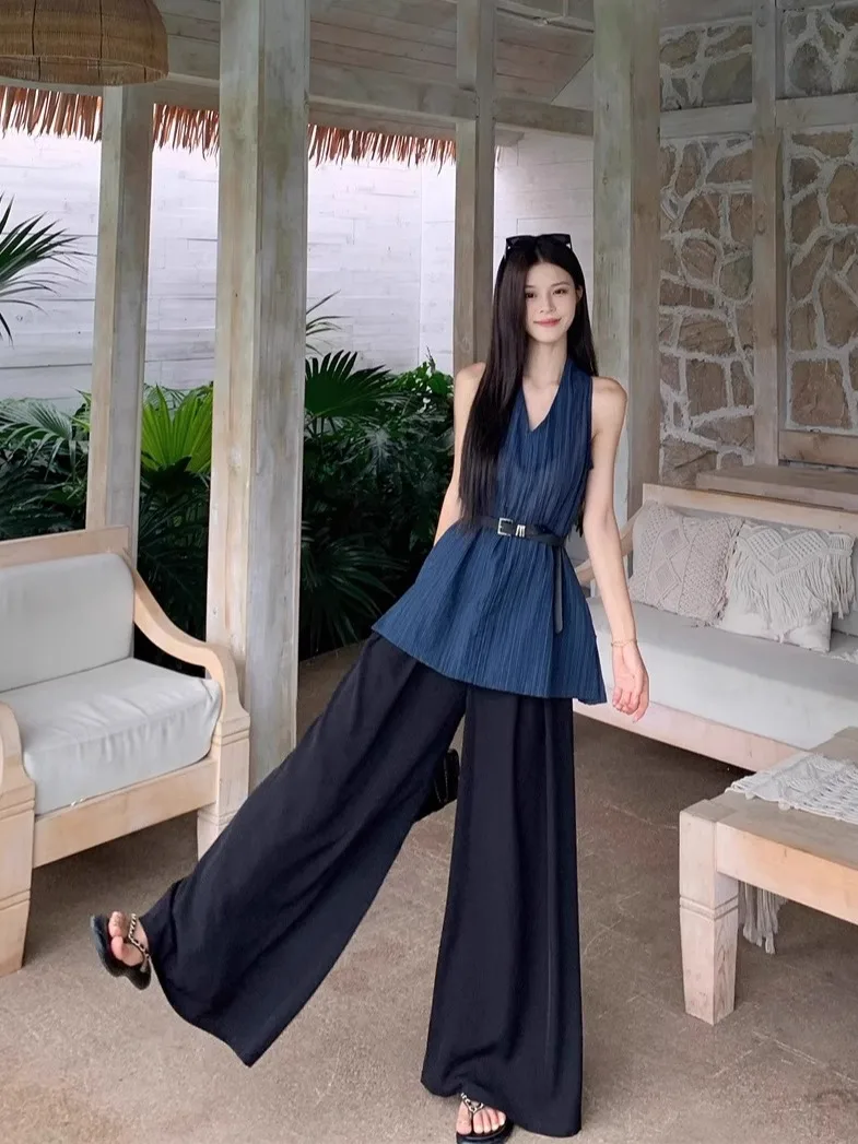 

Korean Style Summer Vintage V-Neck Hanging Neck Stripe Vest Top Wide Leg Pants Two-Piece Set Women's Fashion Ensemble