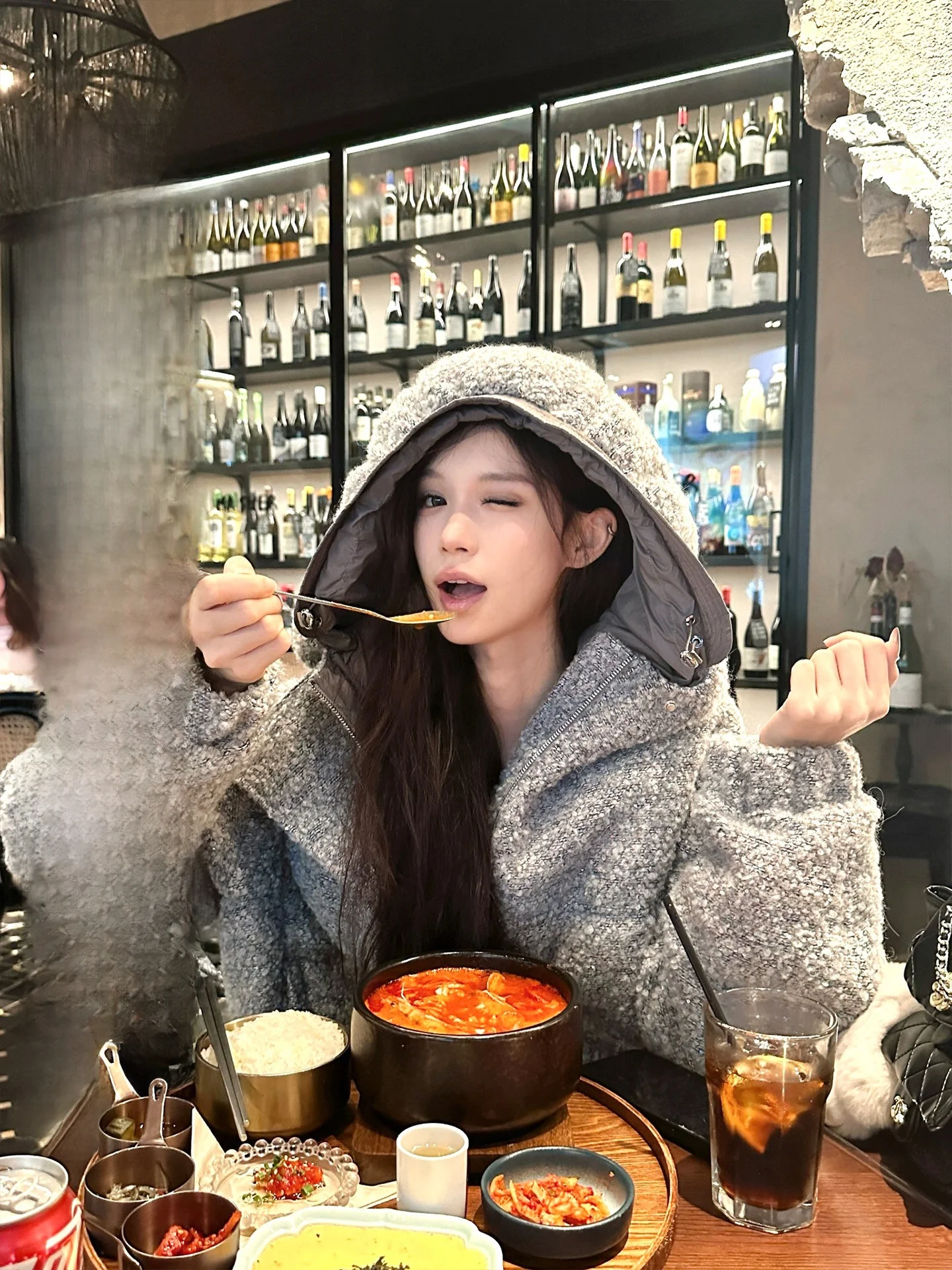 

Мягкая и комфортная шерстяная куртка-пуховик Sweet Simp Pie из зимней коллекции Zurich Sle с капюшоном, премиум-класса, для повседневной носки и поездок на работу.