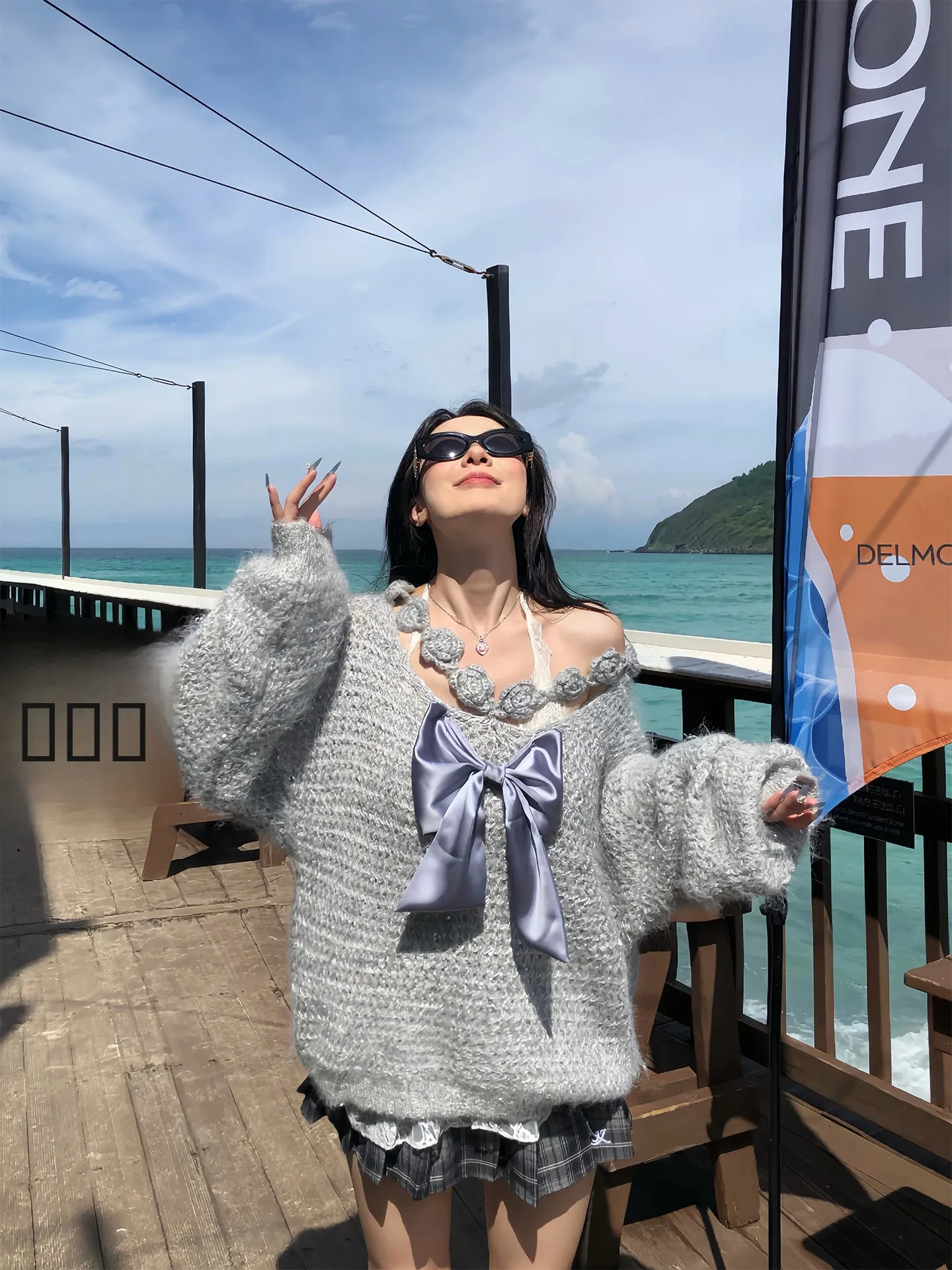 

GeGe op Glitter Knot Sweater Women's Autumn Winter Loose Versatile Knitted Top Warm Cozy V-Ne Long Sve