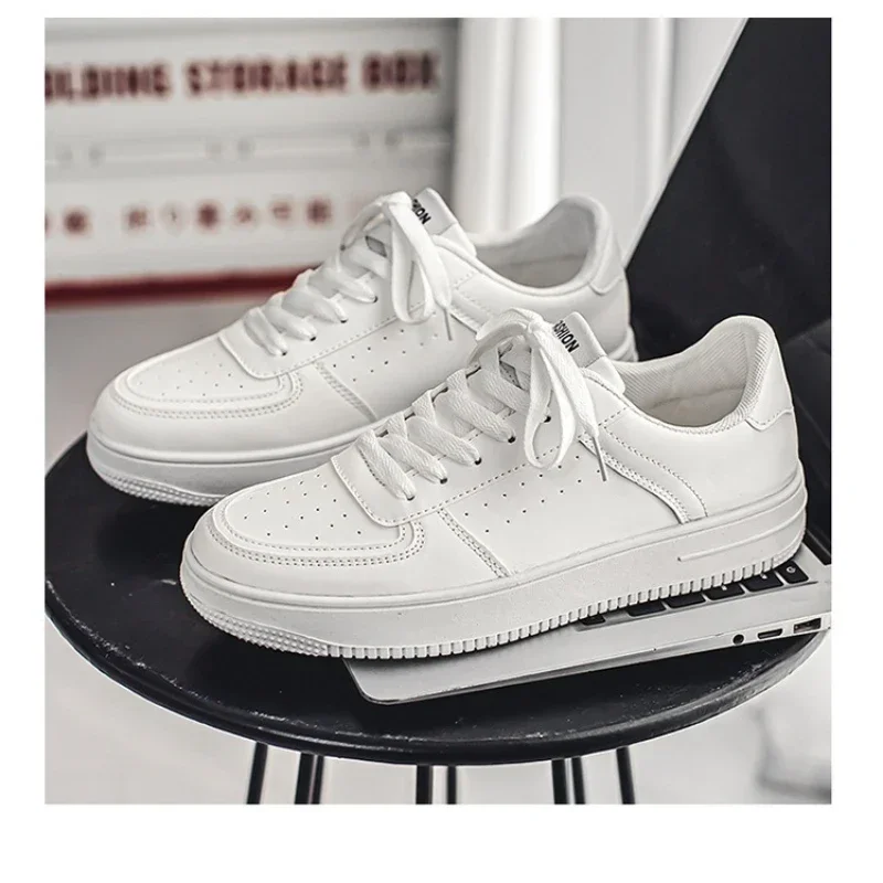 

2025/* Latest Fashion Casual Sneakers for/ Men - Versatile and Comfortable Shoes**