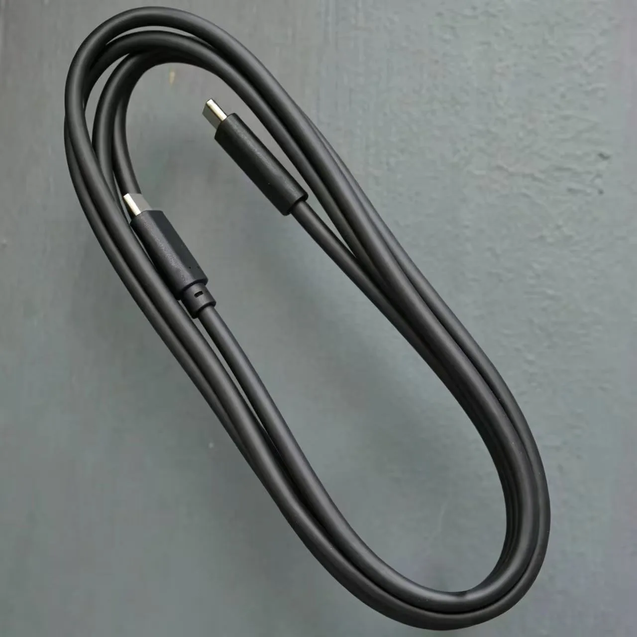 1.8m USB4 Gen3 40Gbps USBC to USB C Data Cable 5A 240W PD3.1 Fast Charge Full-Featured 8K@60Hz Video Cable for Laptop Dock SSD