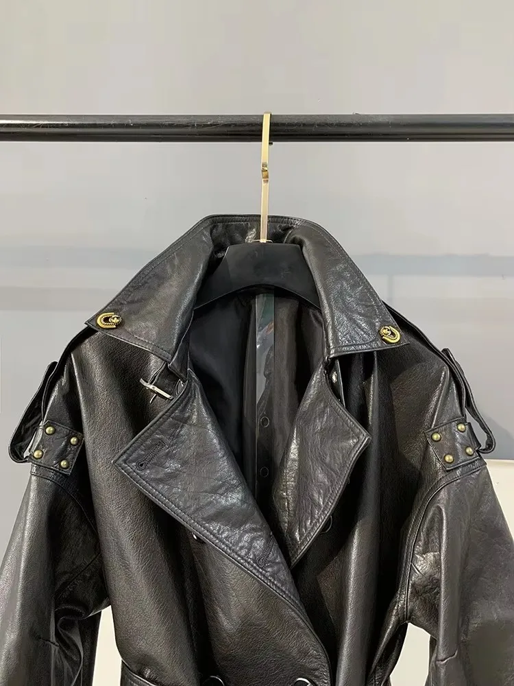 Chaqueta de Cuero Genuino con Solapa Estilo Conciso, Botones, Color Sólido, Mangas Largas, de Piel de Vacuno, Ajustada, para Mujer, Prenda Exterior de Moda