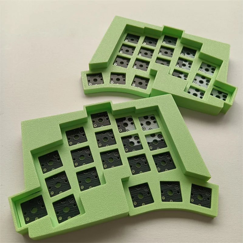 TOTEM ロープロファイル 38 キースプリットキーボードホットプラグ Kailh スイッチ ZMK デュアルモードワイヤレス/有線メカニカルキーボードカスタム人間工学