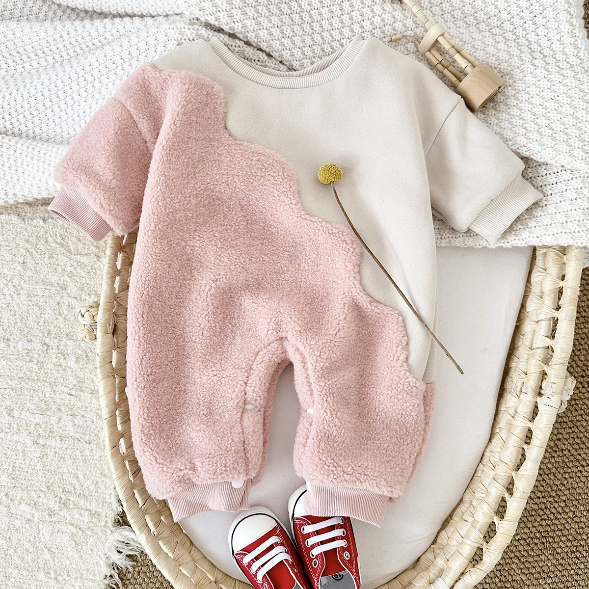 Ins Baby Rompers Winter Warm Woolen Fleece Infant Toddler Outfit Button Loungewear Boys Girls Fashion Jumpsuits 0-18M Newborn