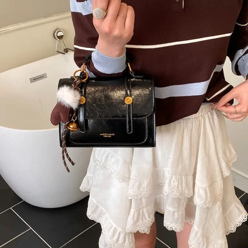 

Beach Leisure Trip Leather Shoulder Bag Elegant Paris Vintage Classic Design Casual Simple Tote Bag Lightweight Fashion Ladies