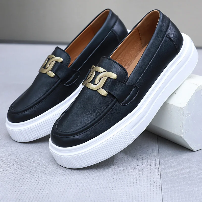 

Classic Black Leather Loafers Men Low-top Casual Shoes Women Flats Shoes Comfortable Slip-on Driving Shoes Men Mocasines Hombre