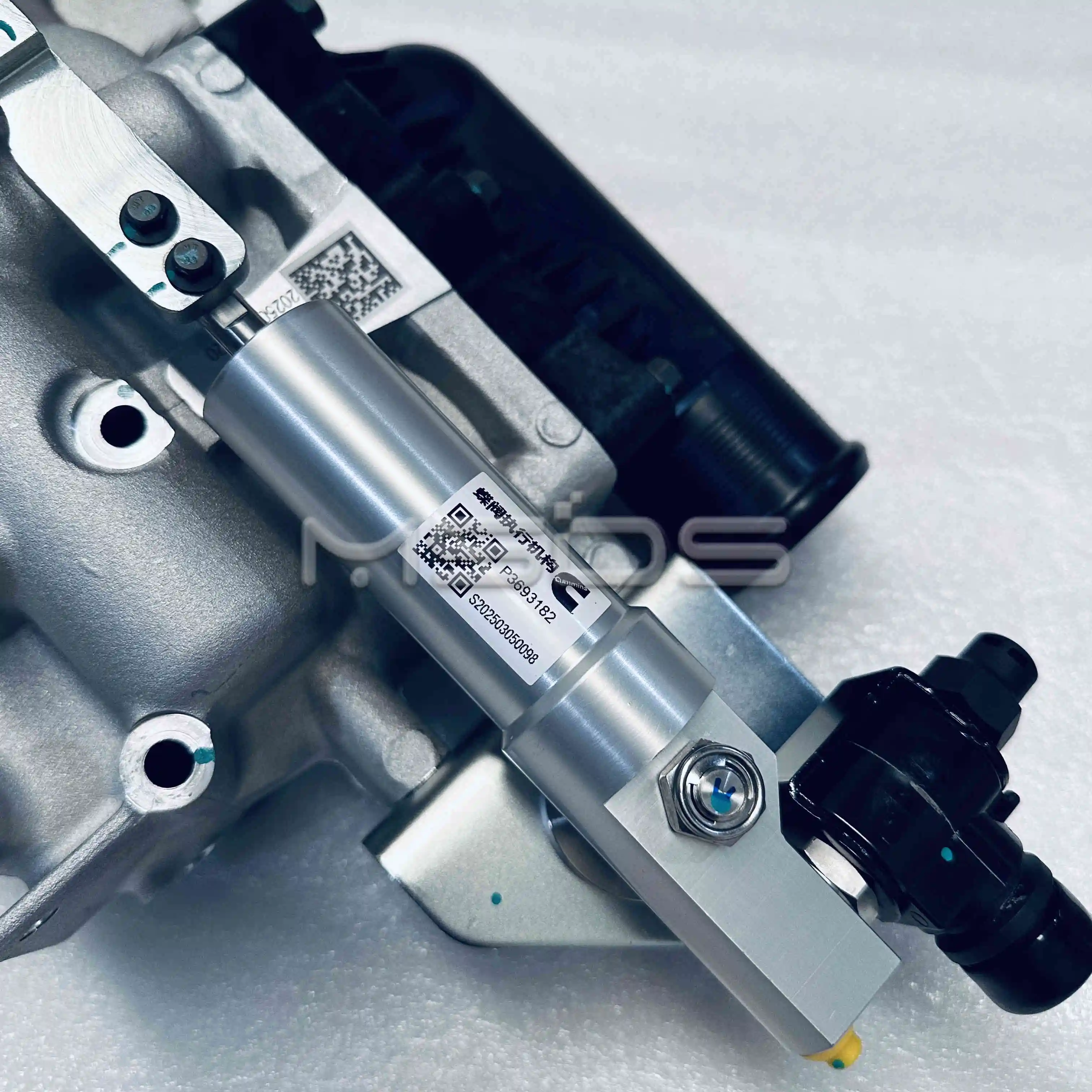 

Детали двигателя Соединение выпускного отверстия воды без привода 5612377