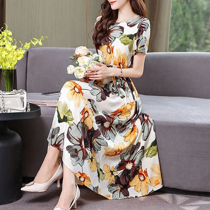 2023 New Summer Fashionable Temperament Commuting Elegant and Graceful Round Neck Printed Waist and Belly Covering Dress