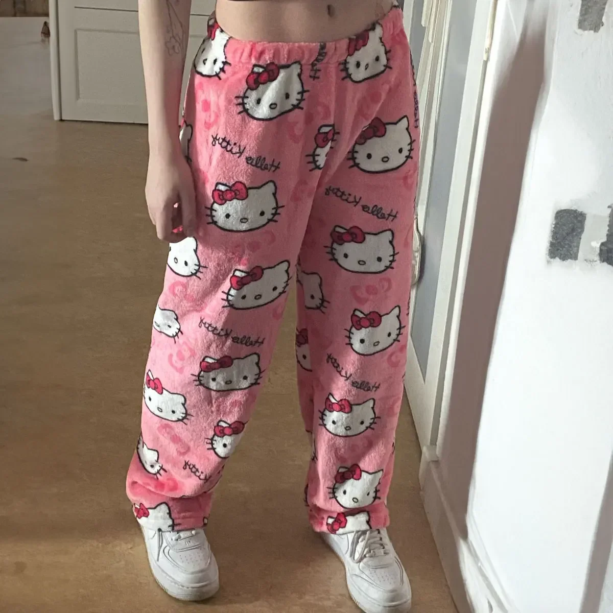 MINISO Sanrio-pantalones de pijama de Hello Kitty para mujer, pantalón suave de tela elástica doble de lana de Anime, regalo de cumpleaños Kawaii