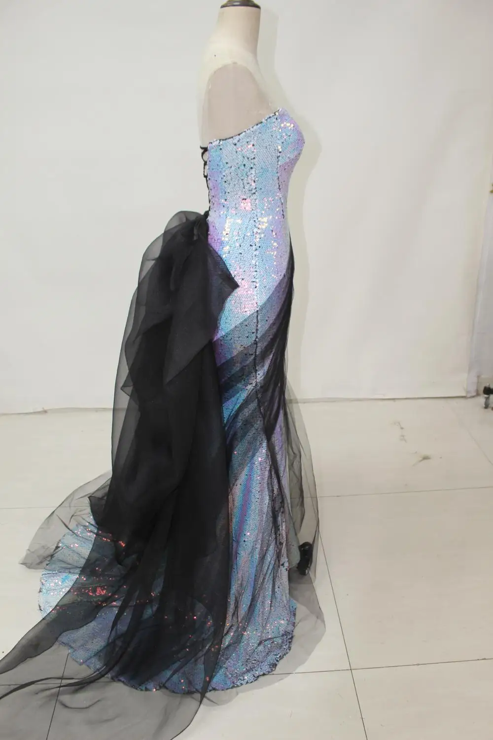 Robe de Soirée de Forme Sirène en Tulle pour Mariée, Tenue Éducative, Sans Bretelles, à Lacets dans le Dos, à Volants, à Paillettes, Quelle que soit la Longue Tenue, Nouvelle Collection