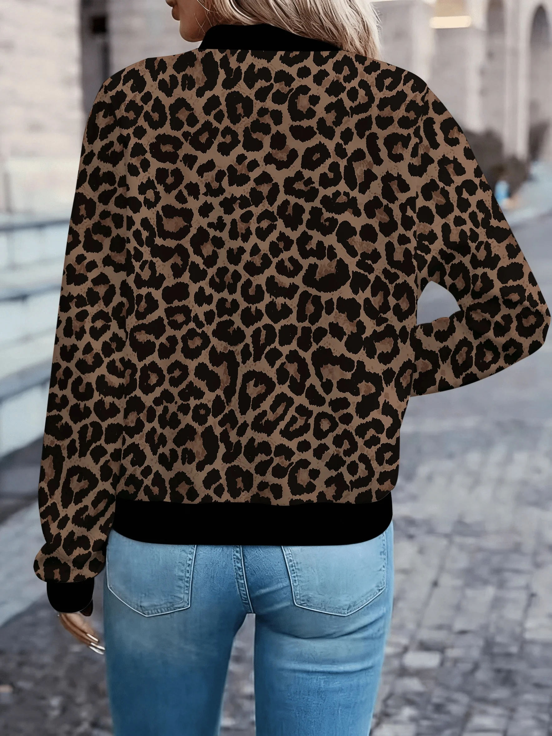 Spring and Autumn Baseball Jacket for Women with Leopard Print Pattern and Zipper Long-Sleeve Top