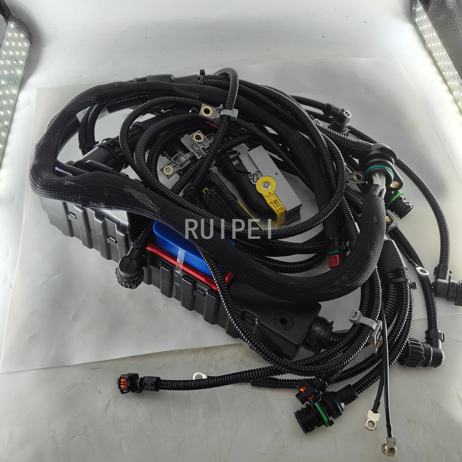 RUIPEI  21776630 21391918 22041549 Engine Wiring Harness for Heavy - Duty Truck