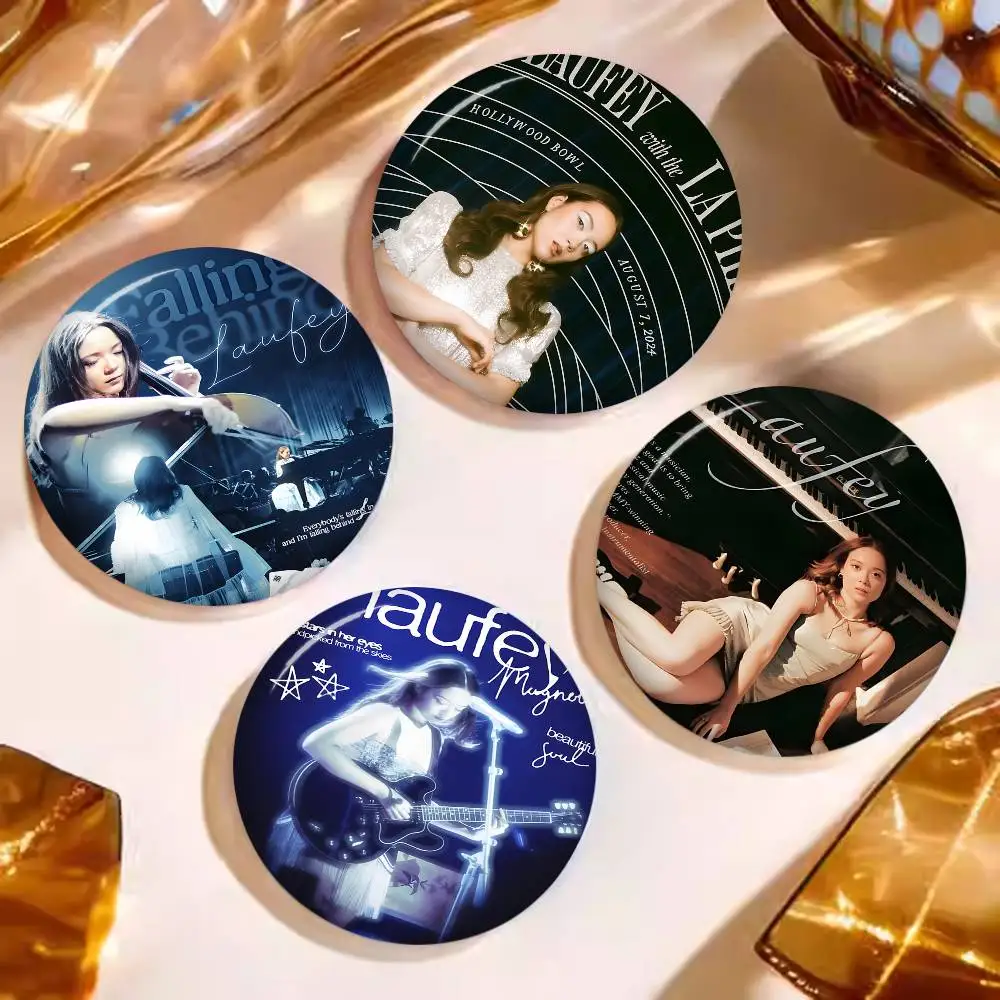 Pop Singer L-LaufeyS Soft Button Pin Round Metal Badge Lapel Pin Parts Gift Friends Kid Jewelry