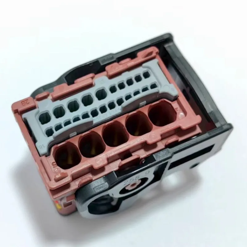 64318-1011 28 دبوس موصل سالب الإسكان، حقيقية 28 القطب غمد لسحب الأسلاك، غطاء موصل كهربائي، استبدال