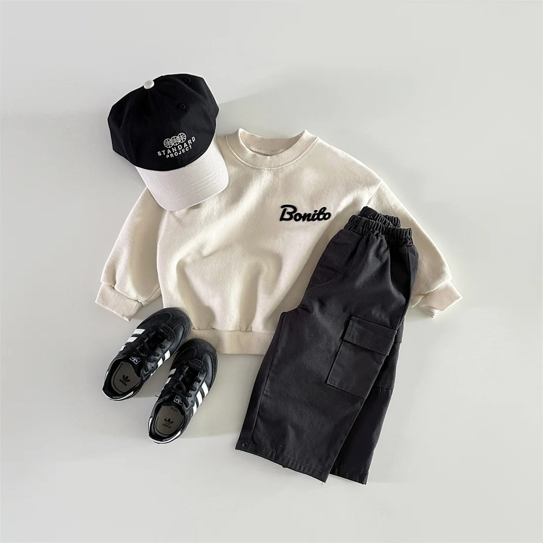 Description Picture 6 of item2025 Spring New Baby Long Sleeve Letter Sweatshirt Cotton Infant Boys Simple Versatile Pullover Tops Toddler Girl Casual Clothes